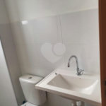 Apartamento no condomínio Monte Berlim