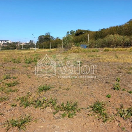 Terreno com 286,00 m² de área total.