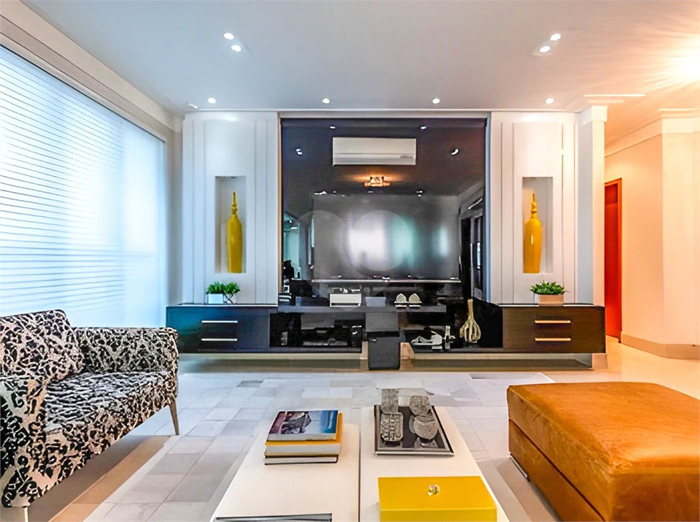 APARTAMENTO ALTO PADRÃO 335 M2 COM 4 SUÍTES Á VENDA - JARDIM ANÁLIA FRANCO ACEITA PERMUTA