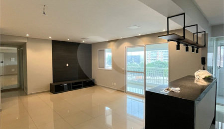 Apartamento à venda com 2 quartos, sendo 1 suíte,  em Mooca, São Paulo, SP