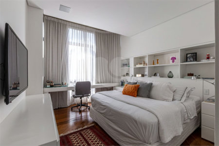 Cobertura com piscina e espaço gourmet privado 4 suítes 4 vagas Vila Uberabinha