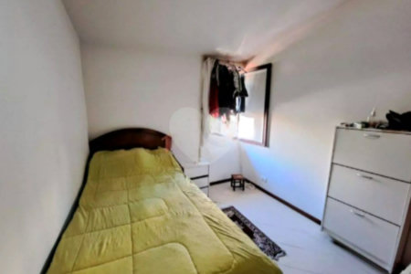 Sobrado com 112m² , 3 dormitórios , sendo 1 suíte , 3 vagas de garagem , à venda no Bosque da Saúde.