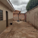 Casa térrea em Araraquara/SP.
