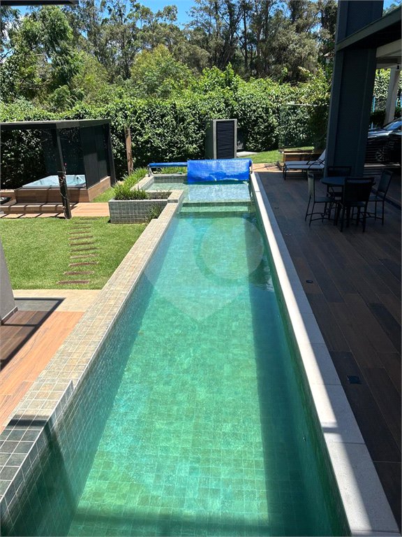 Belíssima Casa à venda com 453m², 4 suítes e 5 vagas de garagem em Atibaia!!!!