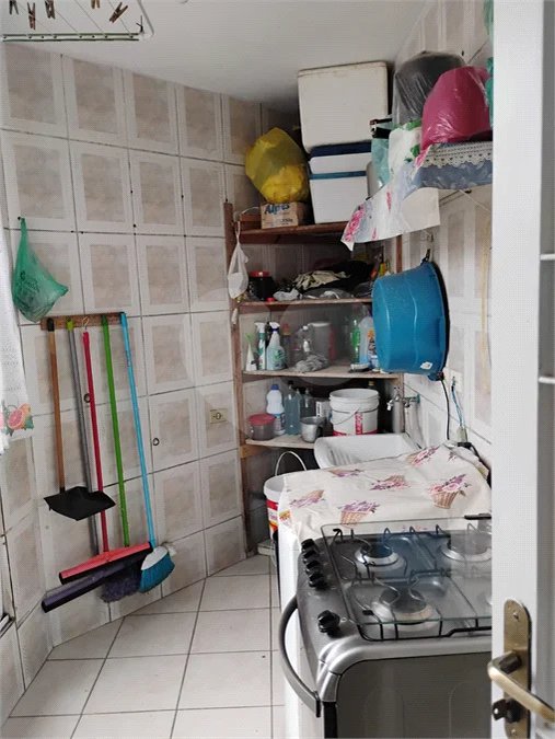 Vende-se casa na Vila Santa Catarina - Excelente oportunidade para investimento e geração de renda