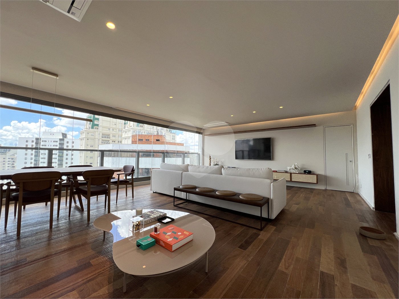 Apartamento de Alto Padrão próximo à Praça Pereira Coutinho