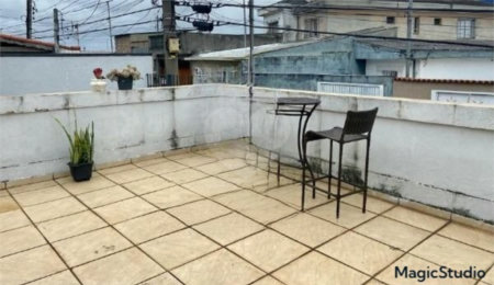 Sobrado à venda com 3 quartos, sendo 1 suíte,  em Vila Cleonice, São Paulo, SP