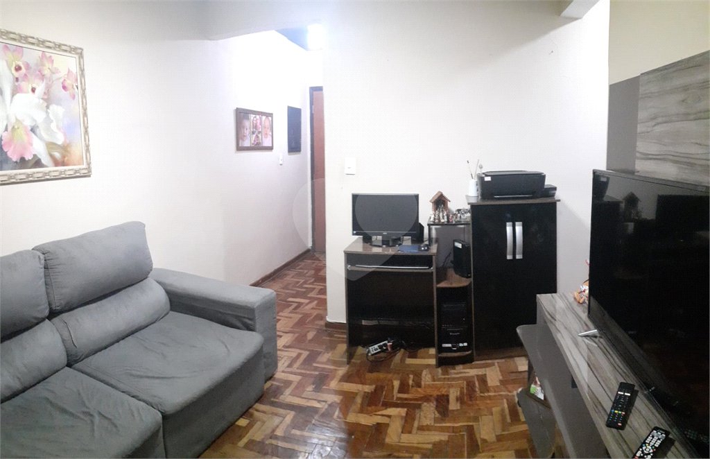 Apartamento à Venda no Bairro do Brás com 52 m² 2 quartos e armário embutido