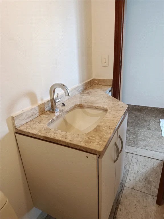 APARTAMENTO NO CAMPO BELO 137M² 3 DORMITÓRIOS