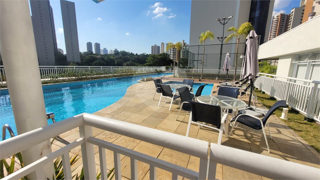 Apartamento à venda com 2 quartos, sendo 1 suíte, em Morumbi, São Paulo, SP