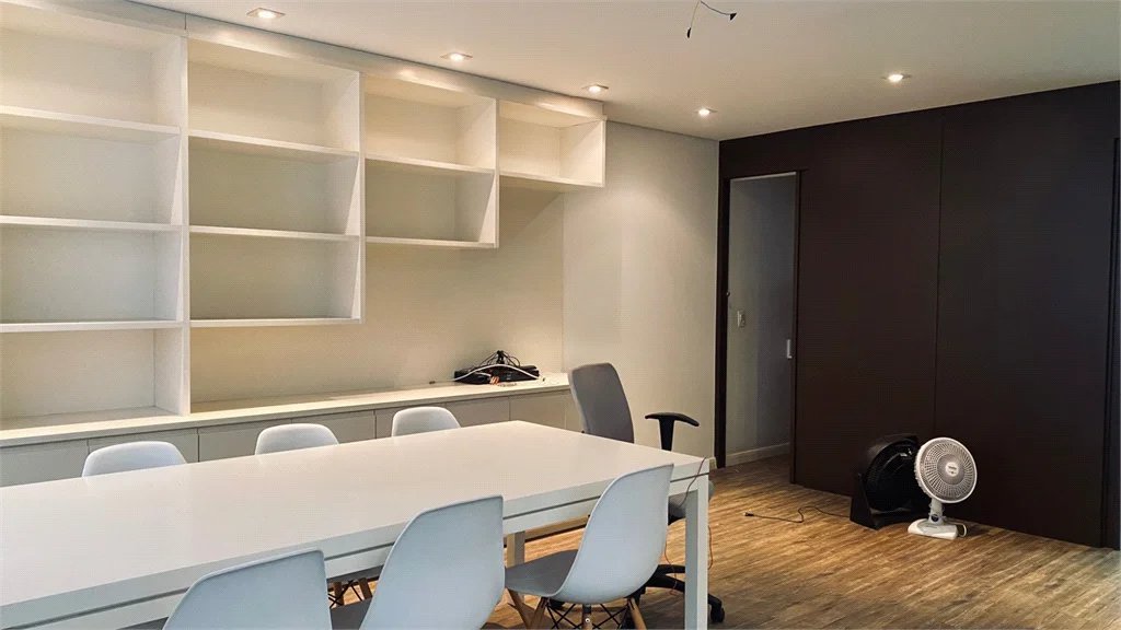 Casa à venda com 3 suítes no condomínio Vilas 2, São Paulo - SP