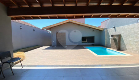 Casa à venda ou para alugar com 3 suítes em São Dimas, Piracicaba, SP