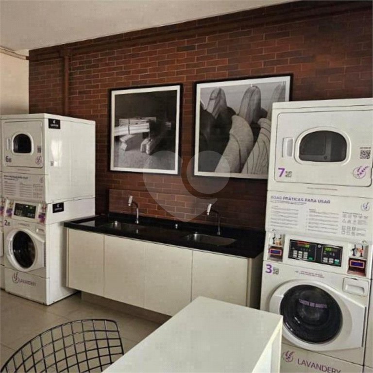 Apartamento no Itaim Bibi de 45m2 com 1 dorm, 1 banheiro, 1vaga. Estuda permuta. Viva a um passo dos melhores shoppings, hospitais, escolas e rodovias principais com 1 dorm, 1 banheiro, 1 vaga. Estuda permuta