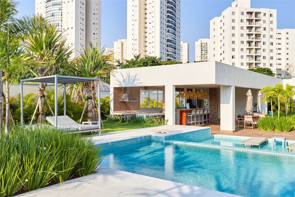 Apartamento à venda com 3 quartos, sendo 1 suíte, em Jardim Marajoara, São Paulo, SP