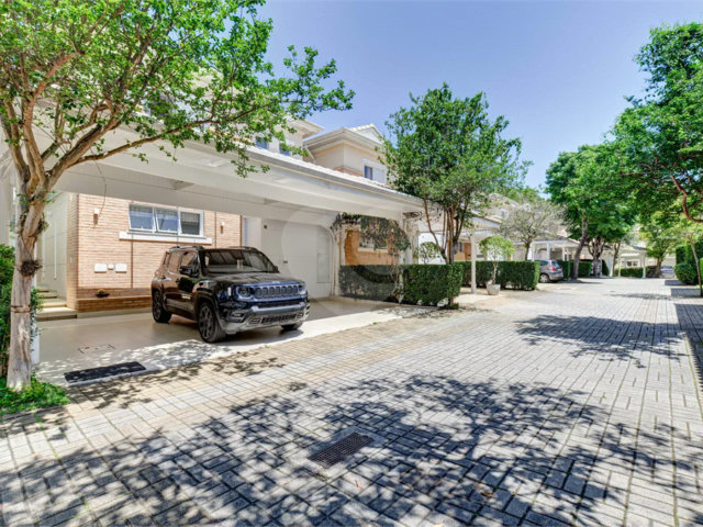 Casa à venda com 3 suítes no condomínio Villa Splendore, São Paulo - SP