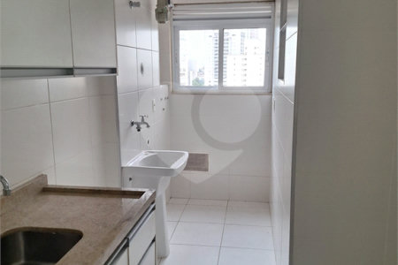 Apartamento à venda em Vila Gumercindo – 55m²