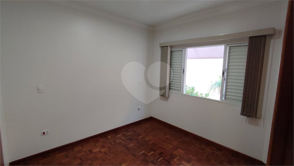 Casa à Venda de 5 dormitórios em São Carlos, no Residencial Eldorado