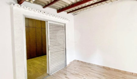 Sobrado à venda com 3 quartos, sendo 2 suítes,  em Vila Assunção, Santo André, SP