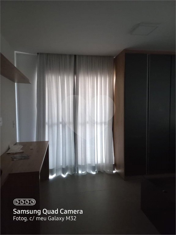 Apartamento mobiliado para locação em Moema.