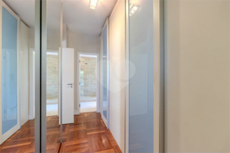 Casa à venda com 4 suítes no condomínio Laplace Spe, São Paulo - SP