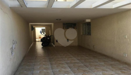 Sobrado à venda com 5 quartos, sendo 3 suítes,  em Santo Amaro, São Paulo, SP