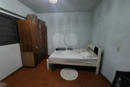 Casa térrea, 2 dormitórios com salão comercial Jd. Nova São Carlos