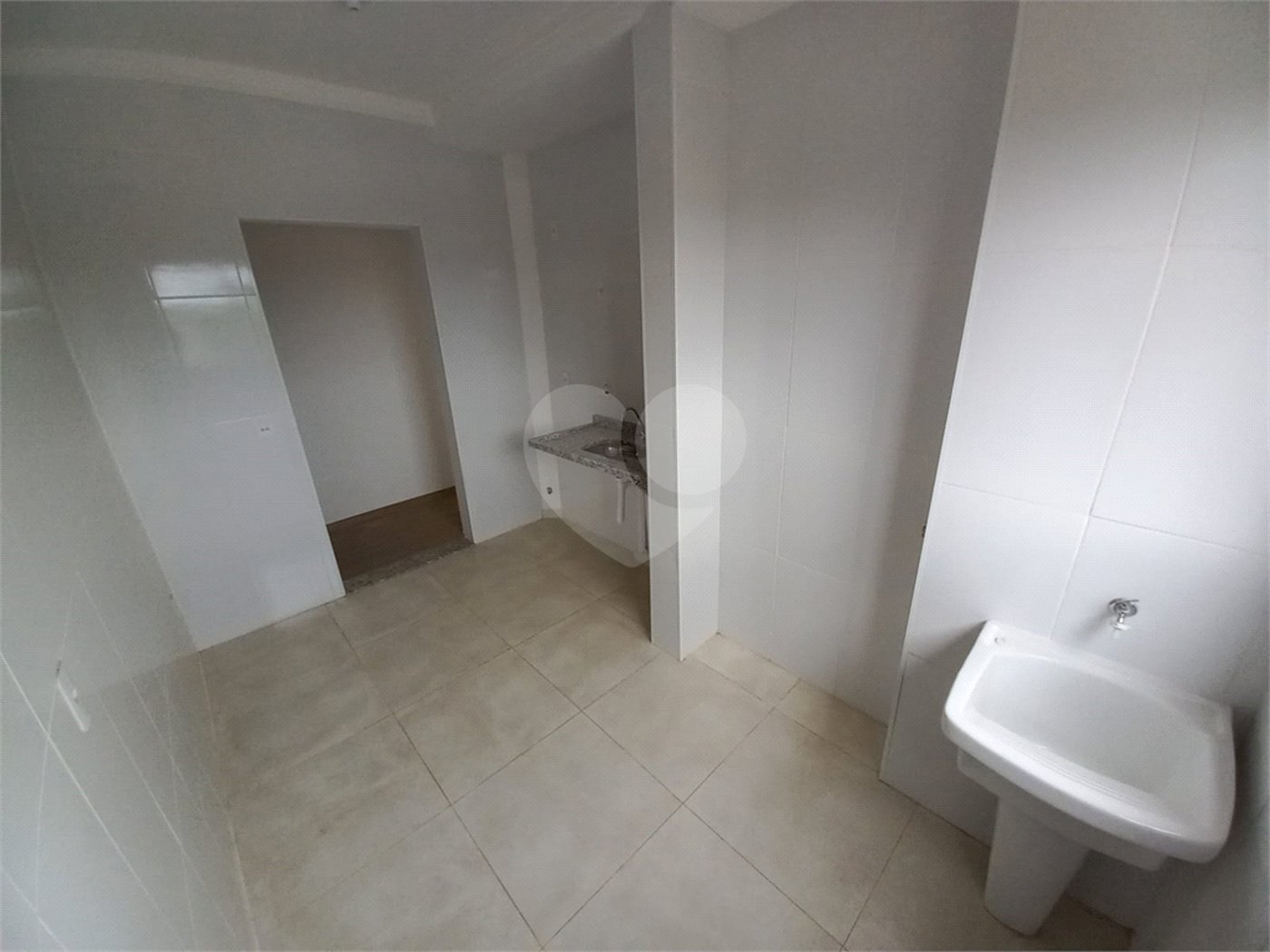 Apartamento no Condomínio Due Costa do Sol, com 2 dormitórios.