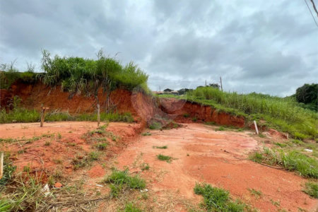 Terreno à venda no condomínio Vila Rea, Louveira - SP