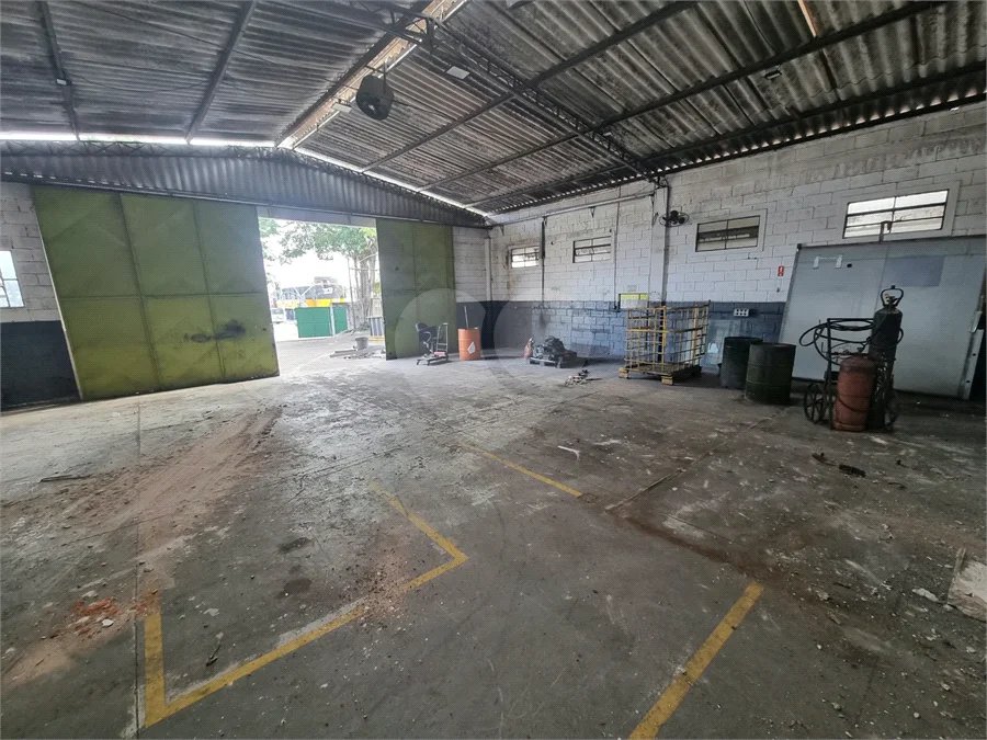 Galpão Comercial para Locação no Jardim do Trevo em Campinas com 276 m² de Área Construída e Amplo Terreno