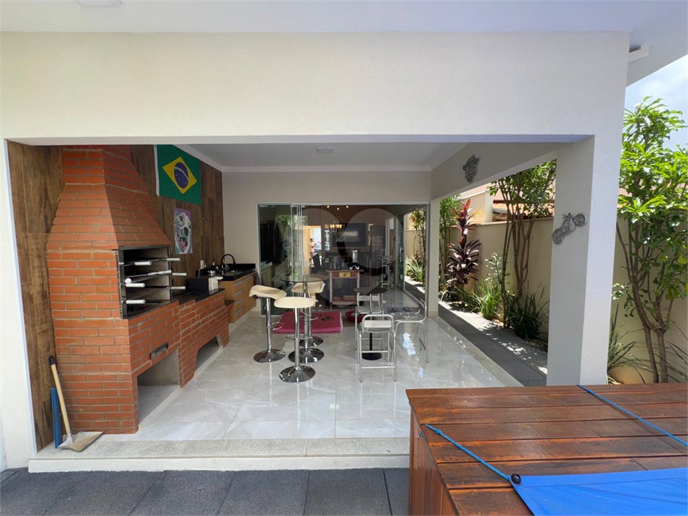 Casa térrea no Condomínio Faixa Azul