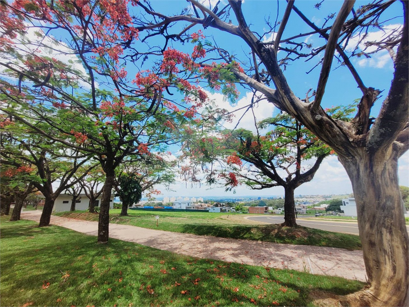 Oportunidade no Condomínio Villa Sapezal com ótima topografia - 360m² – Indaiatuba/SP