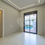 Indaiatuba - SP - Condominio Dona Lucilla - Valor R$2.295.000,00 - 3 suítes + escritório + lavabo - Terreno: 300m2 - Construção: 188m2 - Diferenciais - Móveis planejados no escritório, sala de TV, lavabo, cozinha, área gourmet, lavanderia, banheiros e closet - Ar condicionado em todos os ambie