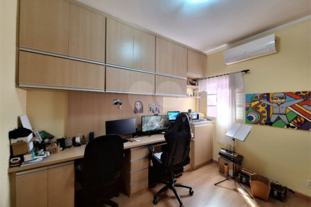 Casa á venda no bairro Itamarati