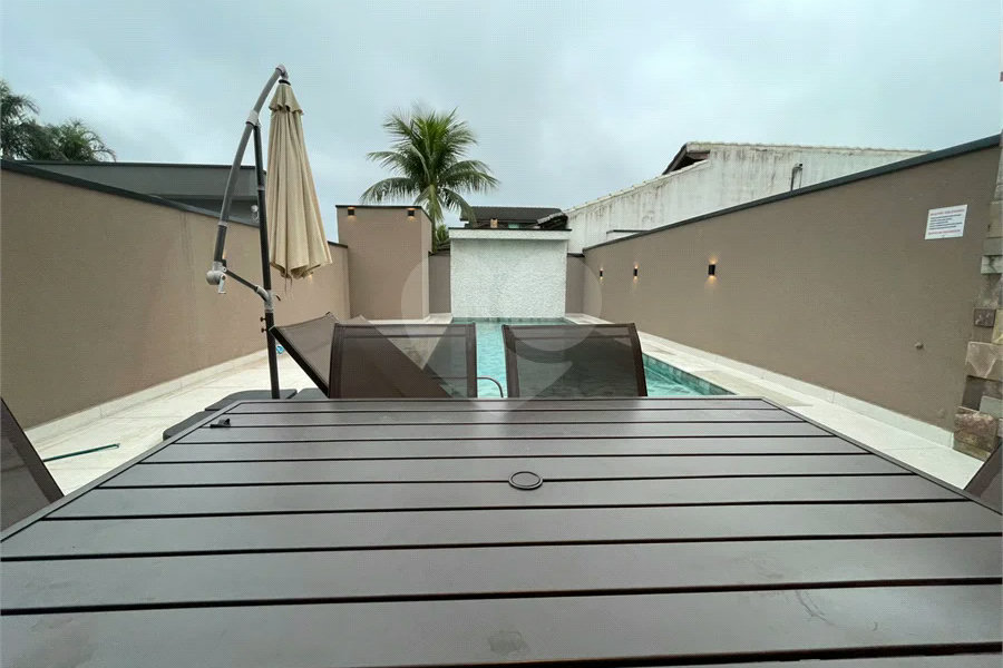 Casa à venda ou para alugar com 5 quartos, sendo 4 suítes,  em Morada da Praia, Bertioga, SP