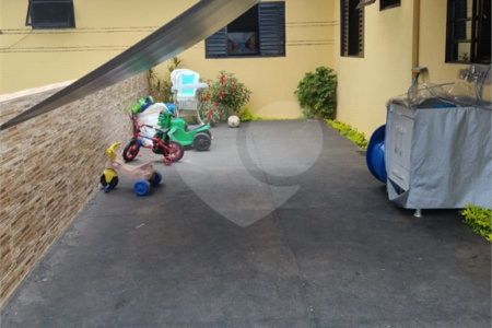 Casa Térrea à venda com 3 quartos, sendo 1 suíte,  no Centro, Ibaté, SP
