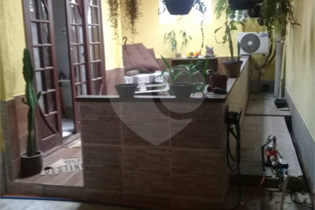 Casa com 5 quartos próxima a estação de Cosmos