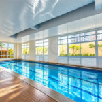 Apartamento de 106 m² no Auge Home Resort, porteira fechada, com 3 dormitórios, 1 suíte, varanda gourmet, 2 vagas, depósito e lazer completo.