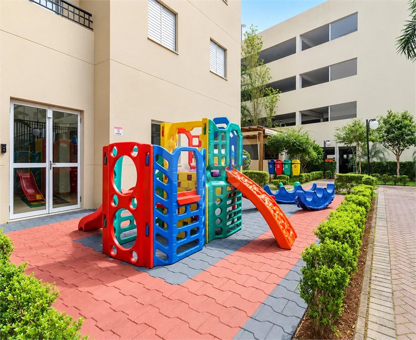 Apartamento com 2 dormitórios e 1 vaga em Nova Petrópolis, com piscina, academia, brinquedoteca, churrasqueira e portaria 24 horas. Excelente localização.