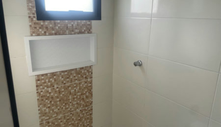 Casa de Vila à venda com 2 quartos, sendo 1 suíte, Pé na areia!!!