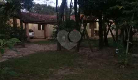 Chácara à venda com 3 quartos, sendo 1 suíte,  no Centro, Itirapina, SP