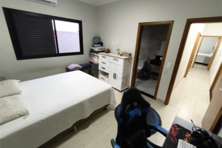 Casa 3 quartos 3 suítes Faixa Azul com piscina aquecida