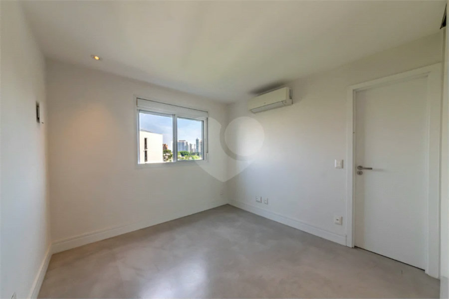 Vila Clementino - 161 m² | 2 dormitórios, com possibilidade de 3 | suíte master | 3 vagas | depósito
