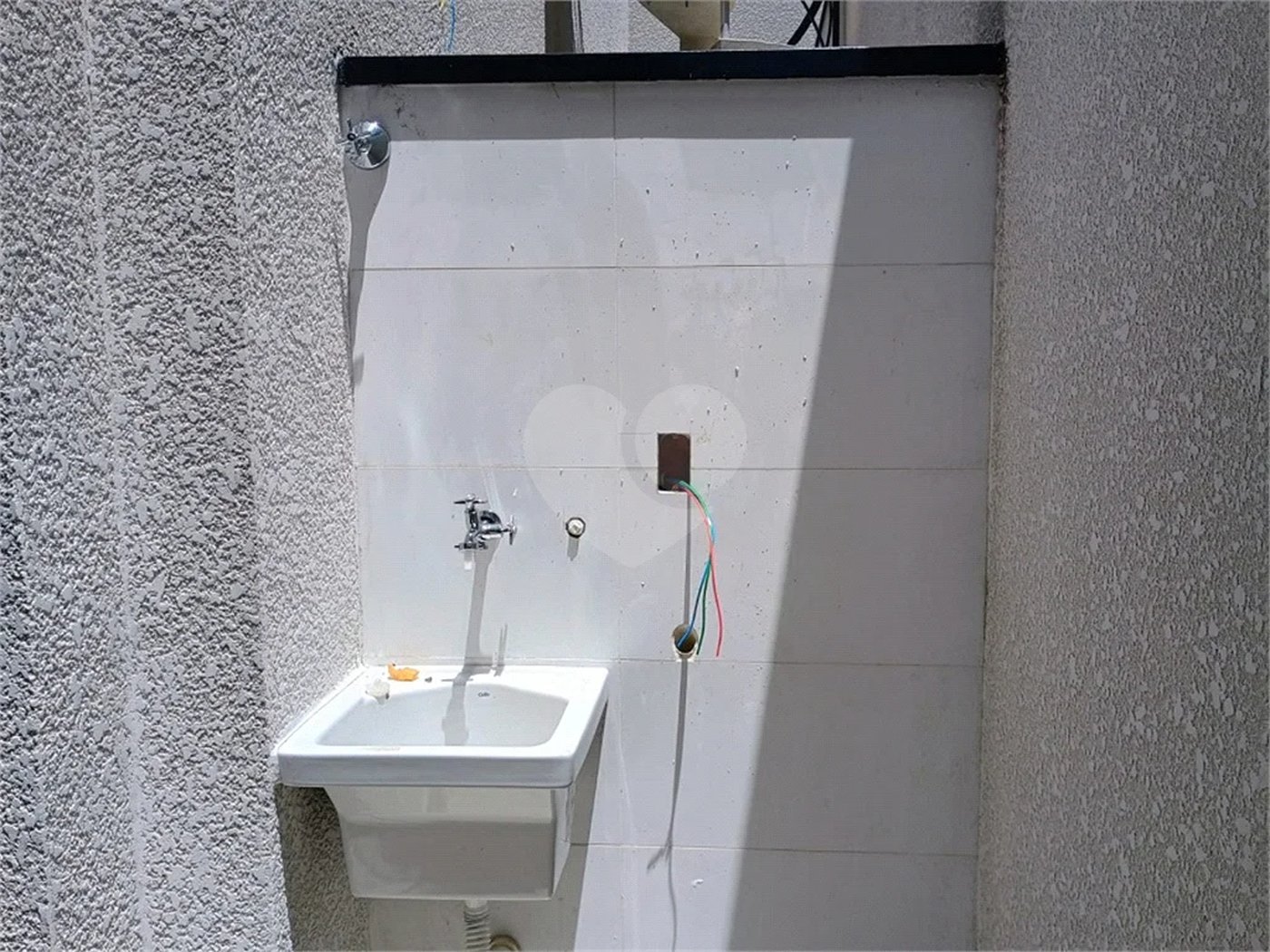 Casa à venda com 2 quartos no condomínio Vila Davos 2, São Paulo - SP