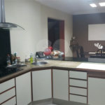 Sobrado com 224m² , 3 dormitórios , sendo 2 suítes , 3 vagas de garagem , 7 banheiros , à venda na Vila Scarpelli em Santo André.