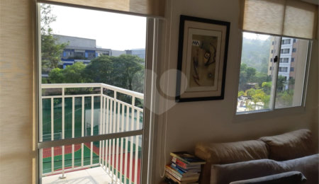 Apartamento à venda com 3 quartos, sendo 1 suíte, em Vila Andrade, São Paulo, SP