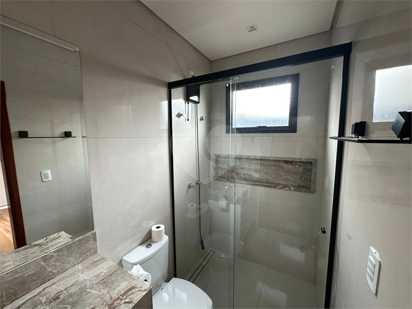 Apartamento Condomínio Montreal
