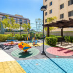 Apartamento de 127 m² em andar alto, com vista livre, 3 suítes planejadas, sacada gourmet envidraçada, 2 vagas e lazer completo, próximo ao Shopping Golden Square e à Avenida Kennedy.
