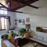 Casa à venda com 3 quartos, sendo 1 suíte, em Vila Santista, Atibaia, SP
