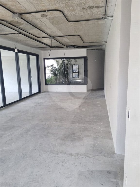Apartamento à venda com 4 suítes em Cerqueira César, São Paulo, SP