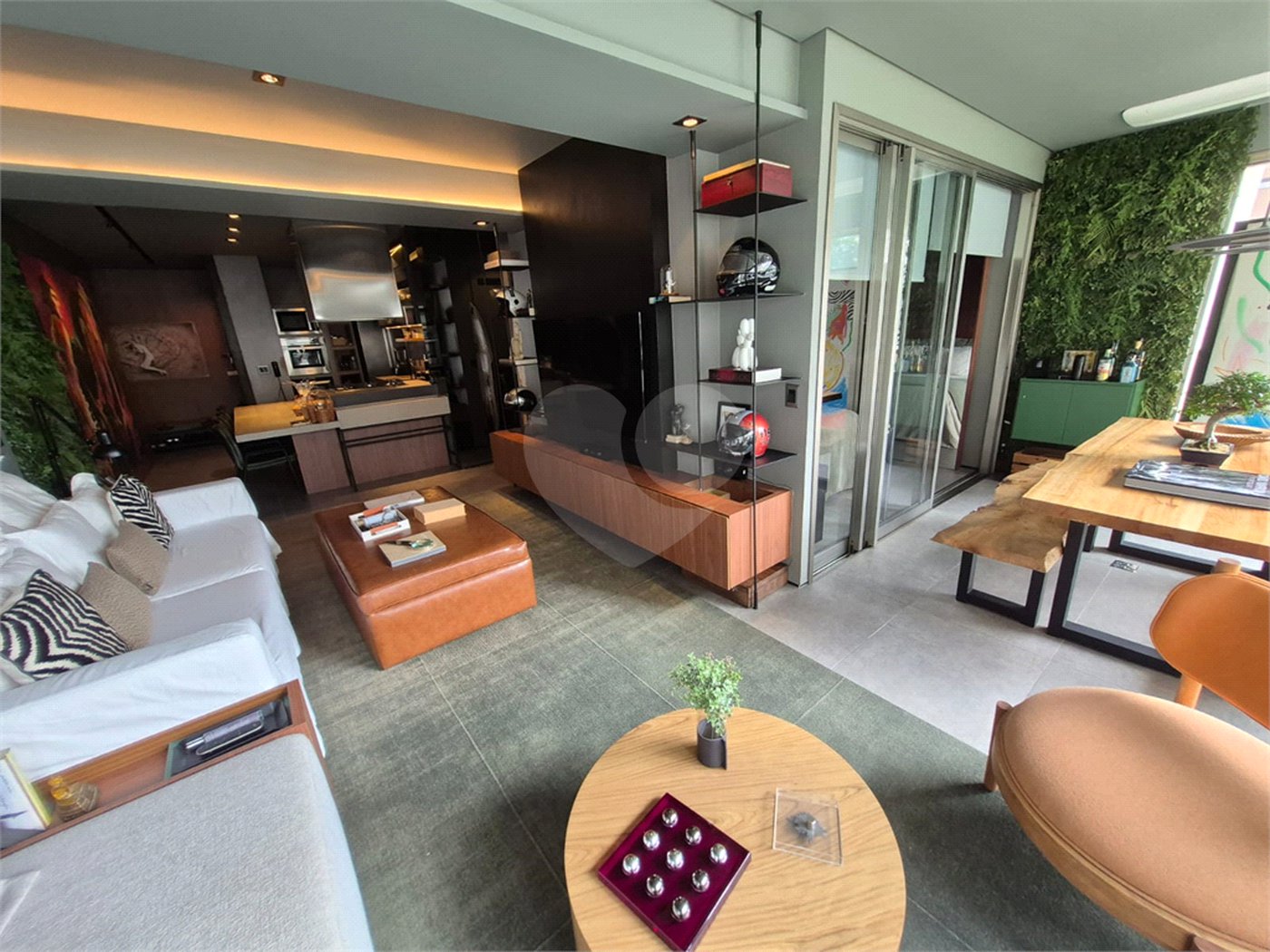 Apartamento à venda com 2 suítes em Itaim Bibi, São Paulo, SP